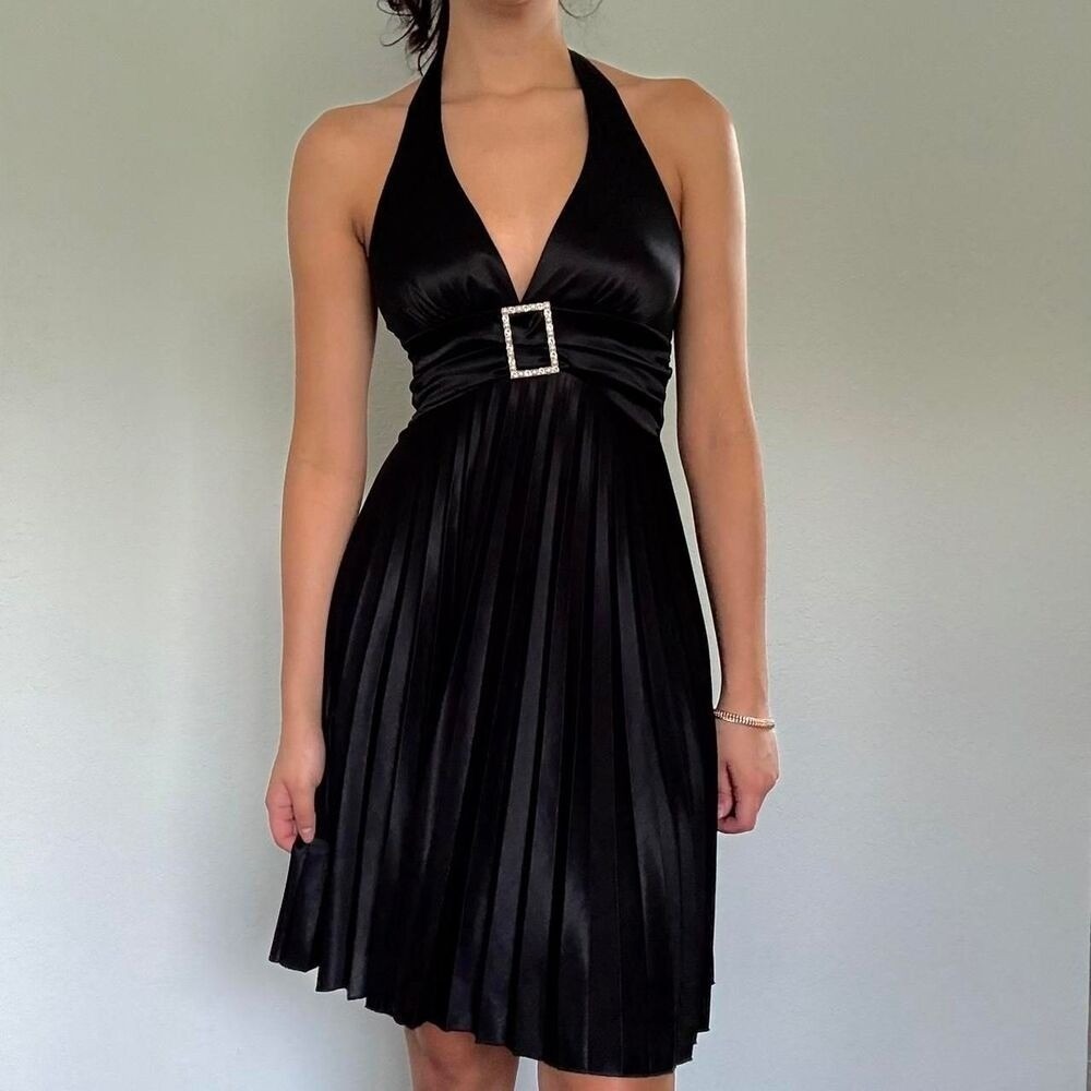 Early 2000s black pleated halter dress by Speechless